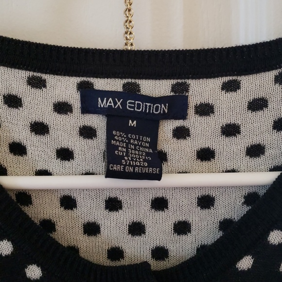 Black and white cardigan sweater - Picture 2 of 3